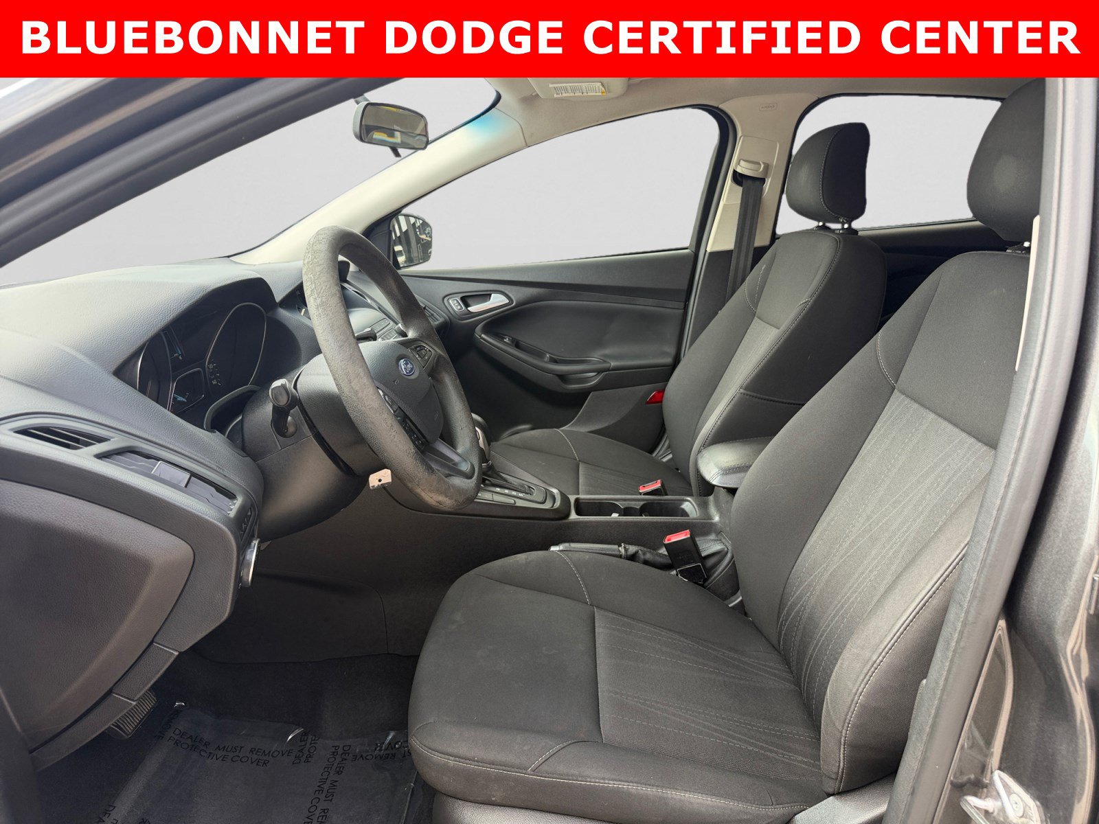 Used 2018 Ford Focus SE w/ SE Appearance Package FWD image 11
