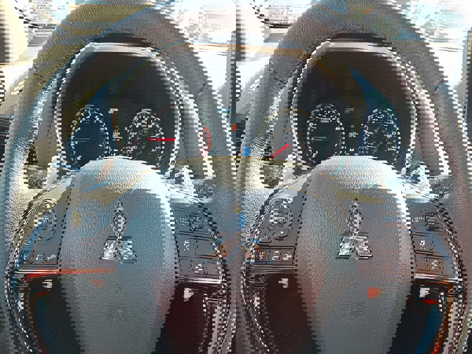 Used 2024 Mitsubishi Eclipse Cross SEL image 17