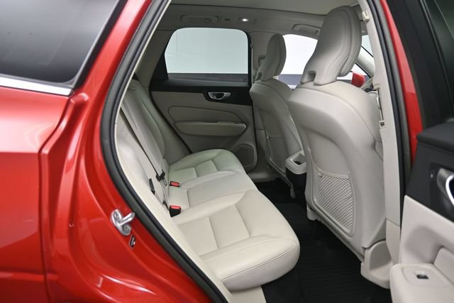 Used 2023 Volvo XC60 B5 Core w/ Climate Package FWD image 25