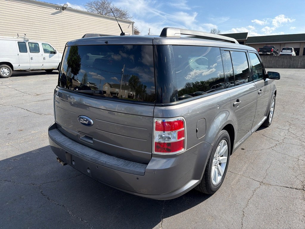 Used 2009 Ford Flex SE FWD image 6