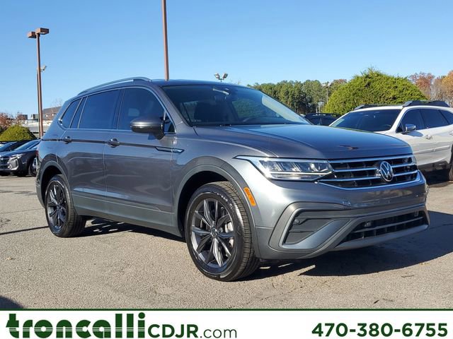 Used 2023 Volkswagen Tiguan SE