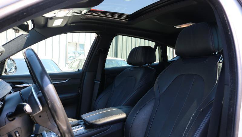 Used 2019 BMW X6 xDrive35i w/ M Sport Package AWD/4WD image 9