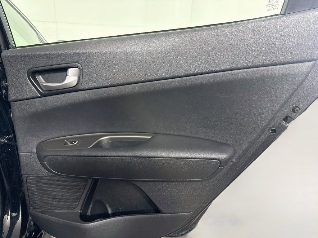 Used 2020 Kia Optima LX FWD image 26
