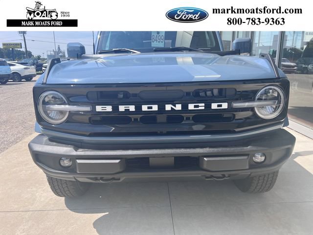New 2025 Ford Bronco Outer Banks image 3