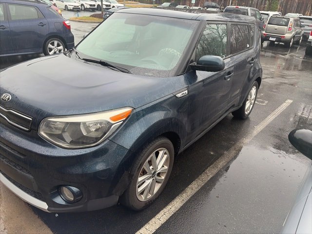 Used 2017 Kia Soul + image 1