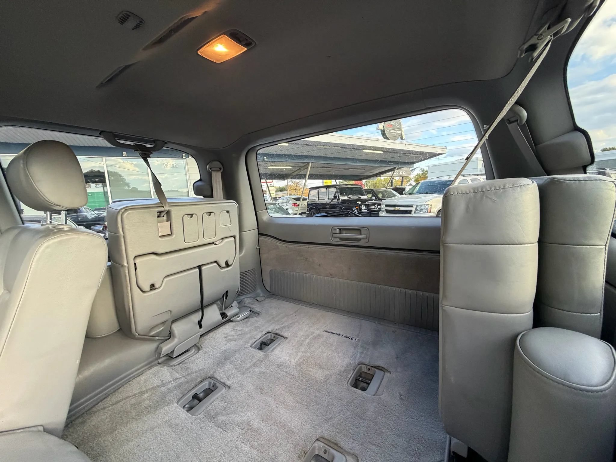 Used 2005 Toyota Land Cruiser AWD/4WD image 13