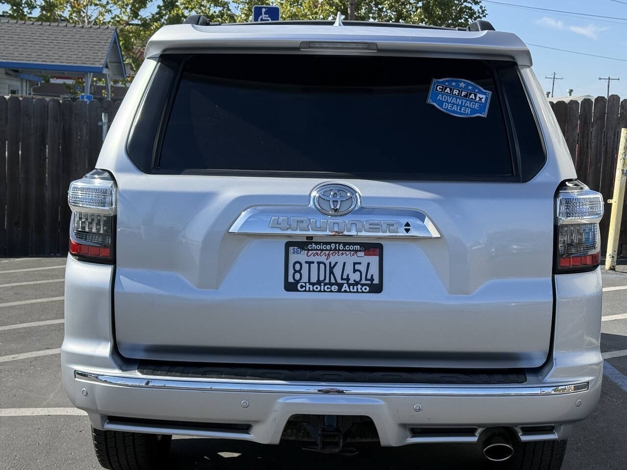 Used 2017 Toyota 4Runner Limited w/ Convenience Package AWD/4WD image 5