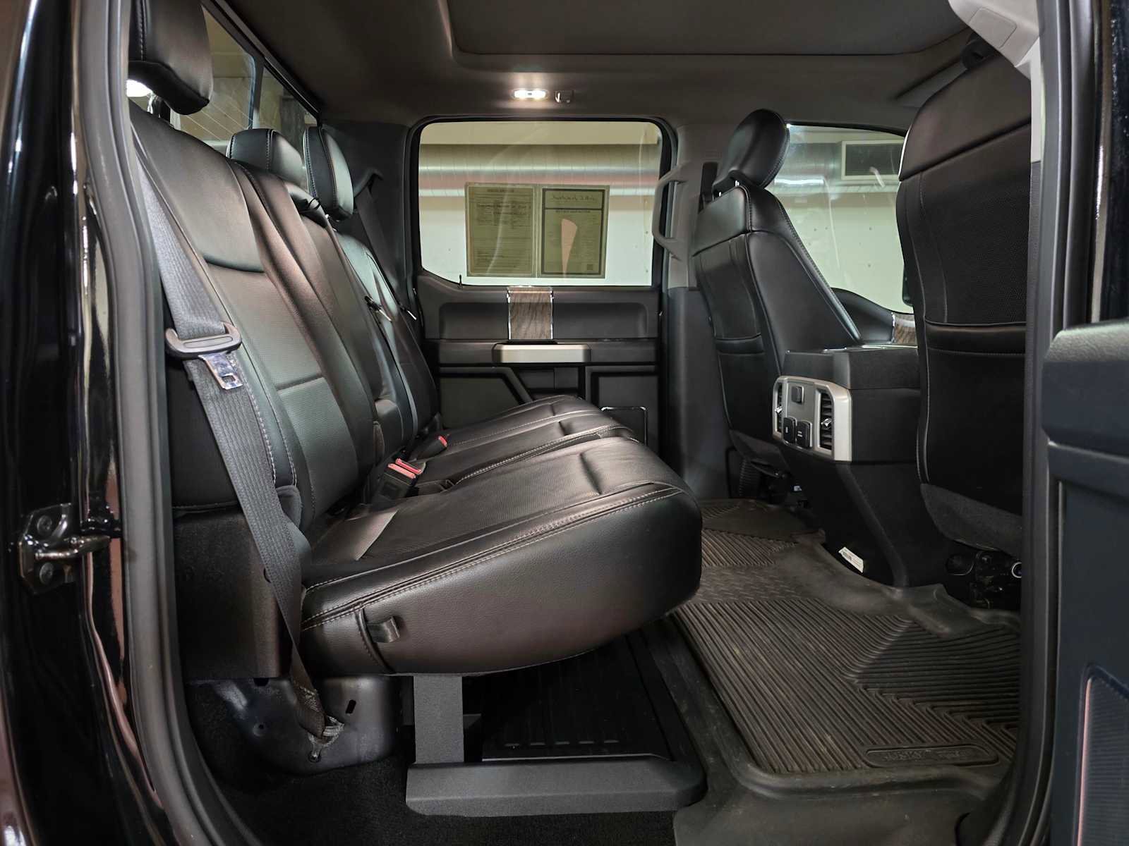 Used 2019 Ford F250 Lariat w/ Lariat Value Package image 12