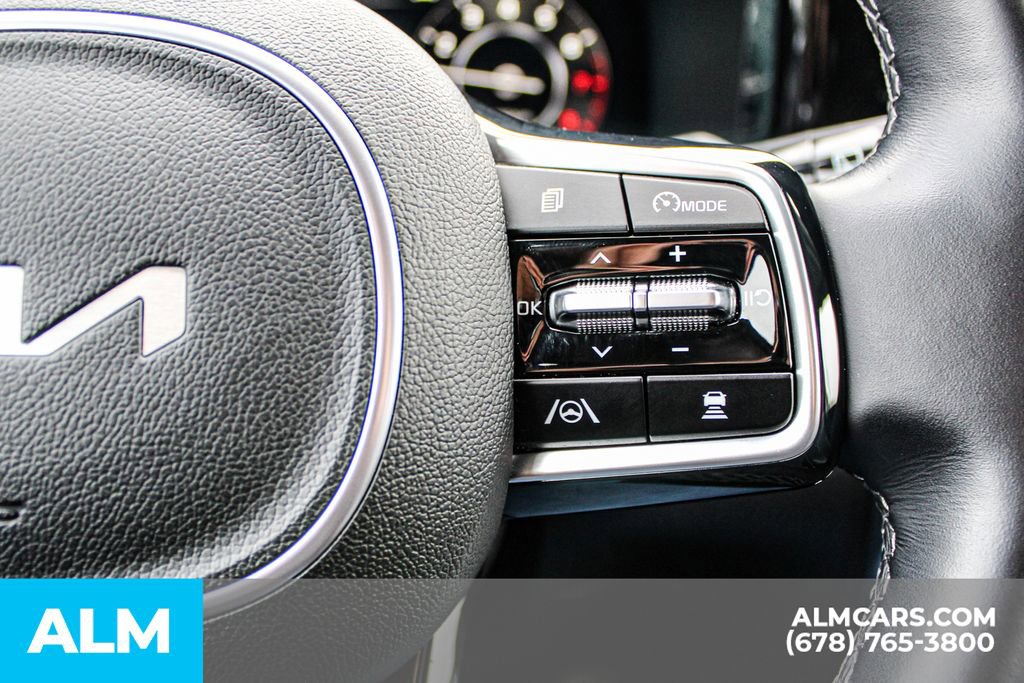 Used 2023 Kia Sorento SX image 30