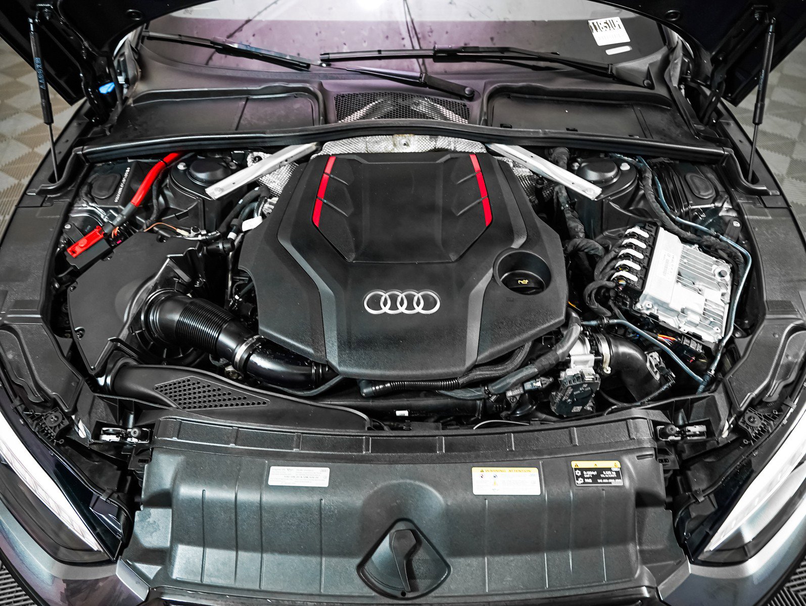 Used 2023 Audi S5 Premium Plus w/ Premium Plus image 2
