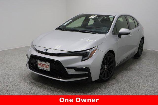 Certified 2023 Toyota Corolla SE image 2