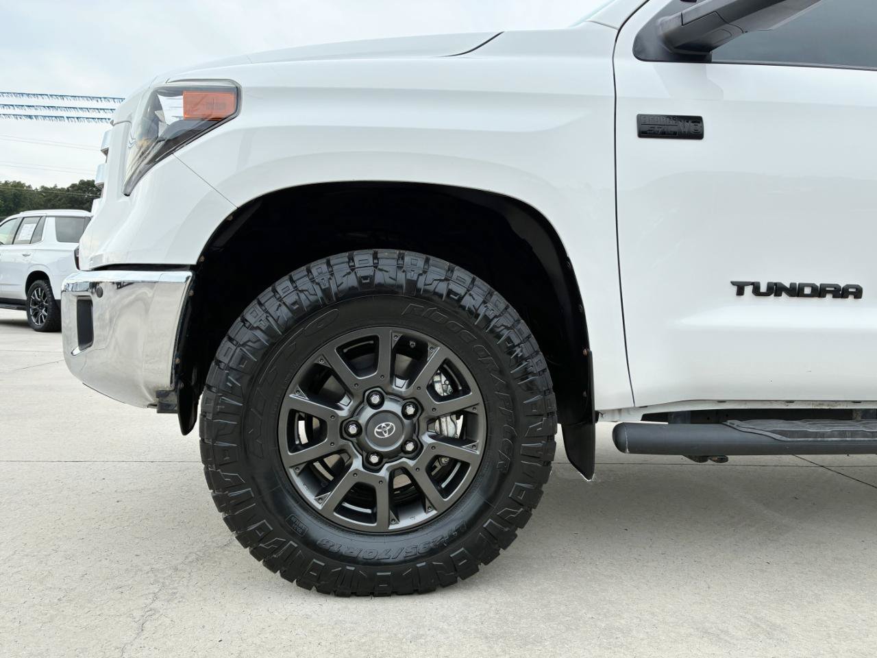 Used 2021 Toyota Tundra SR5 w/ Trail Edition AWD/4WD image 7