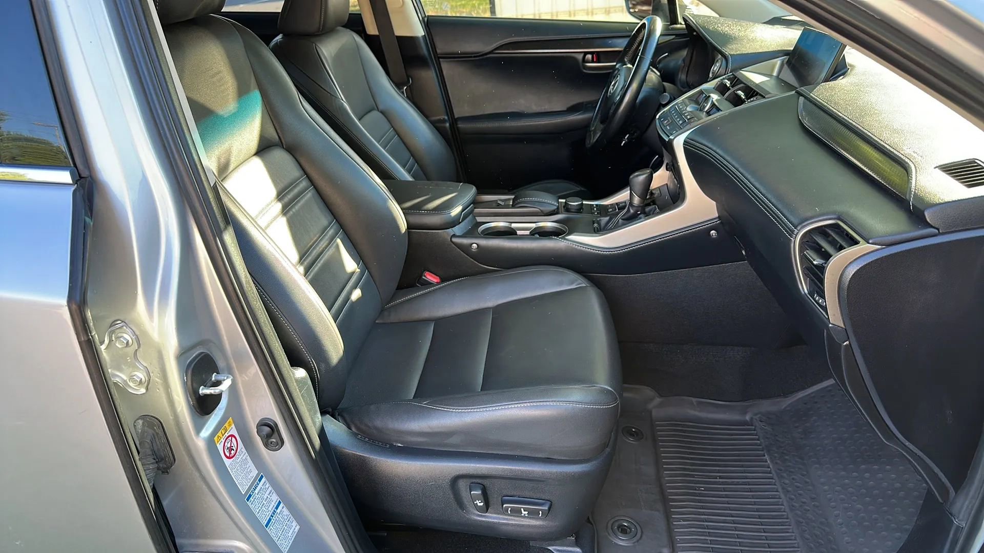 Used 2015 Lexus NX 200t AWD image 23