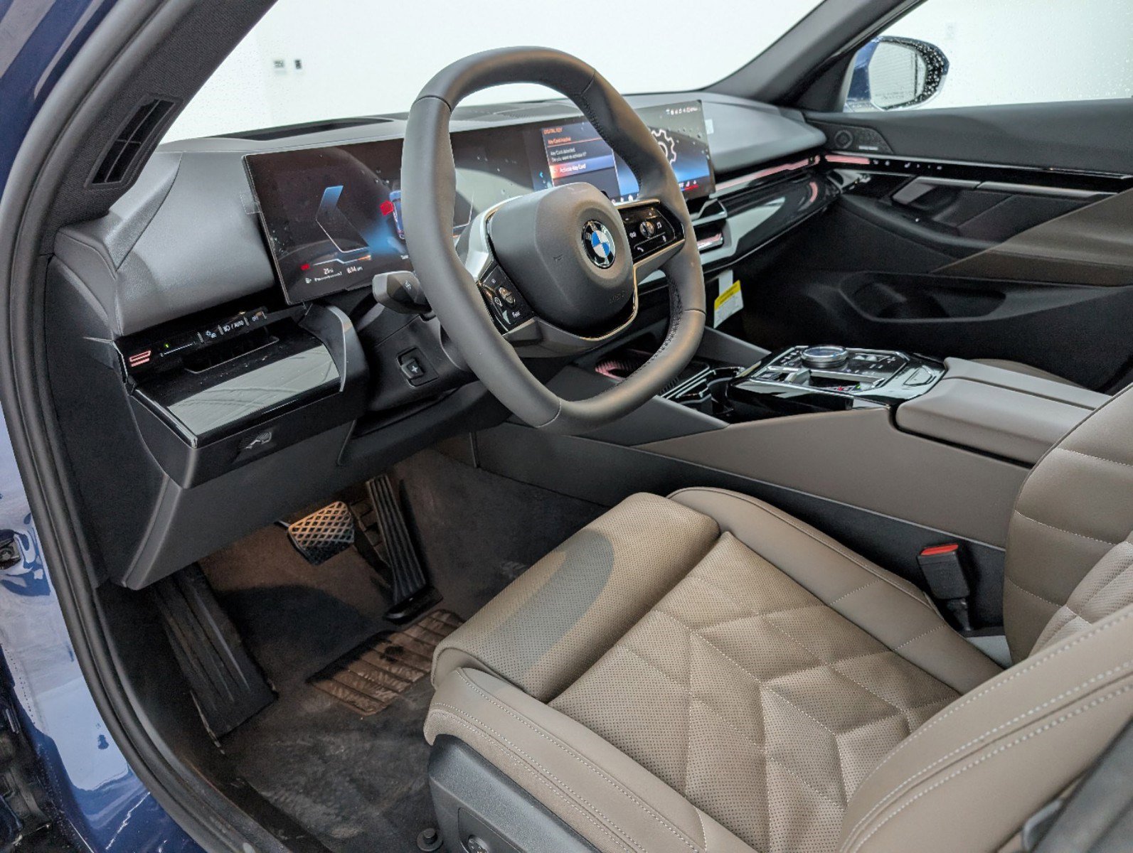 New 2025 BMW 530i w/ Premium Package image 12