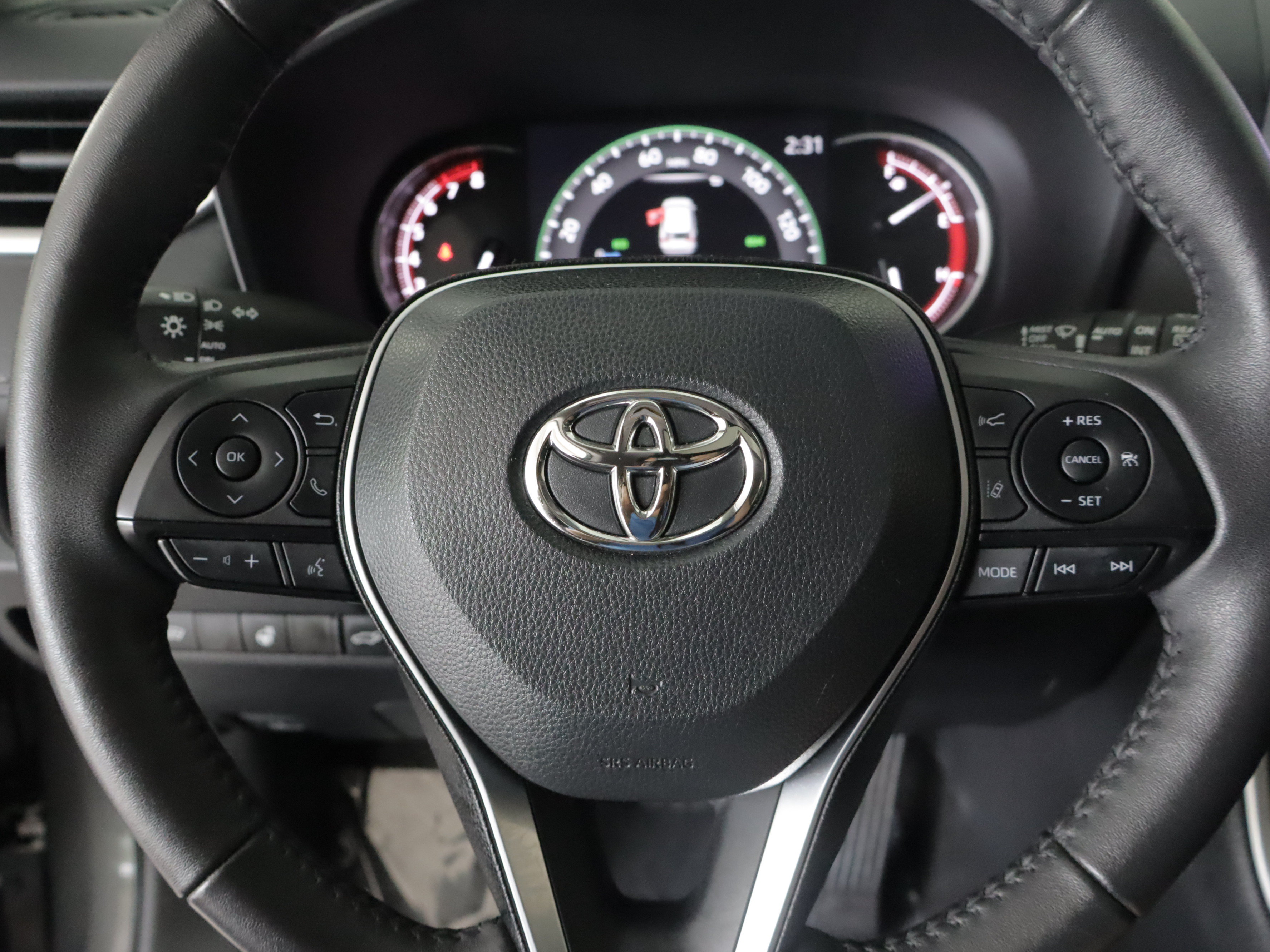 Used 2023 Toyota RAV4 XLE w/ Convenience Package AWD/4WD image 14