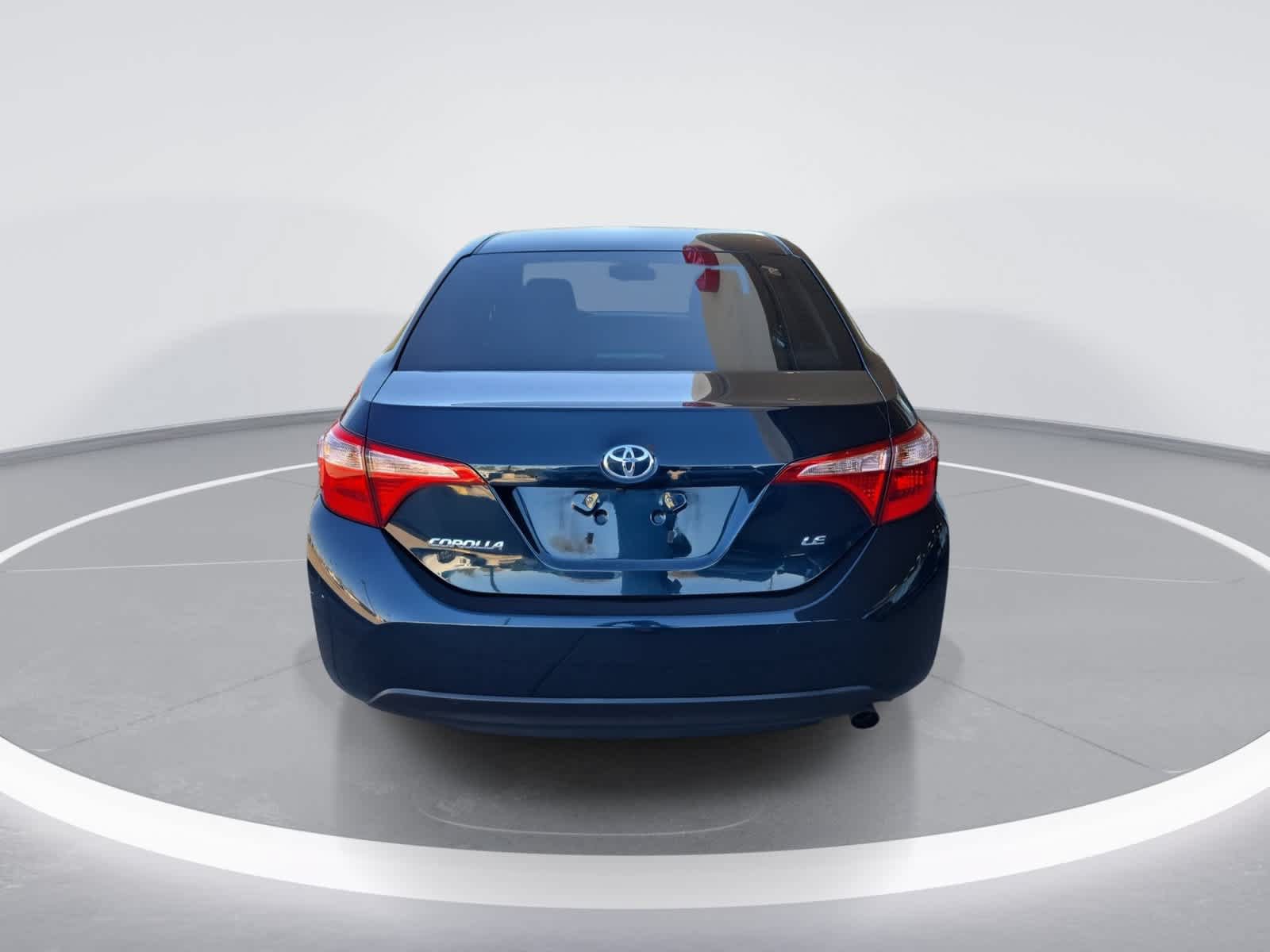 Used 2019 Toyota Corolla LE w/ Carpet Mat Package (TMS) FWD image 7