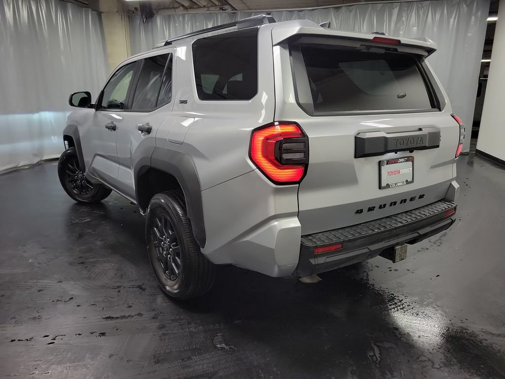 Used 2025 Toyota 4Runner SR5 AWD/4WD image 6