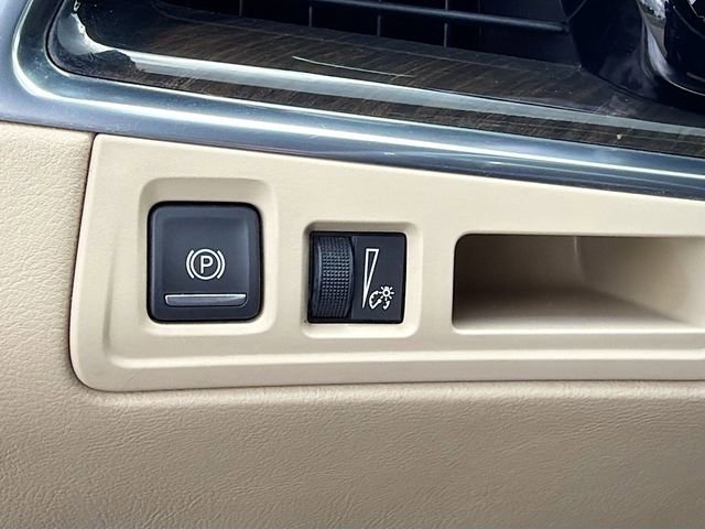 Used 2018 Cadillac XT5 FWD image 32