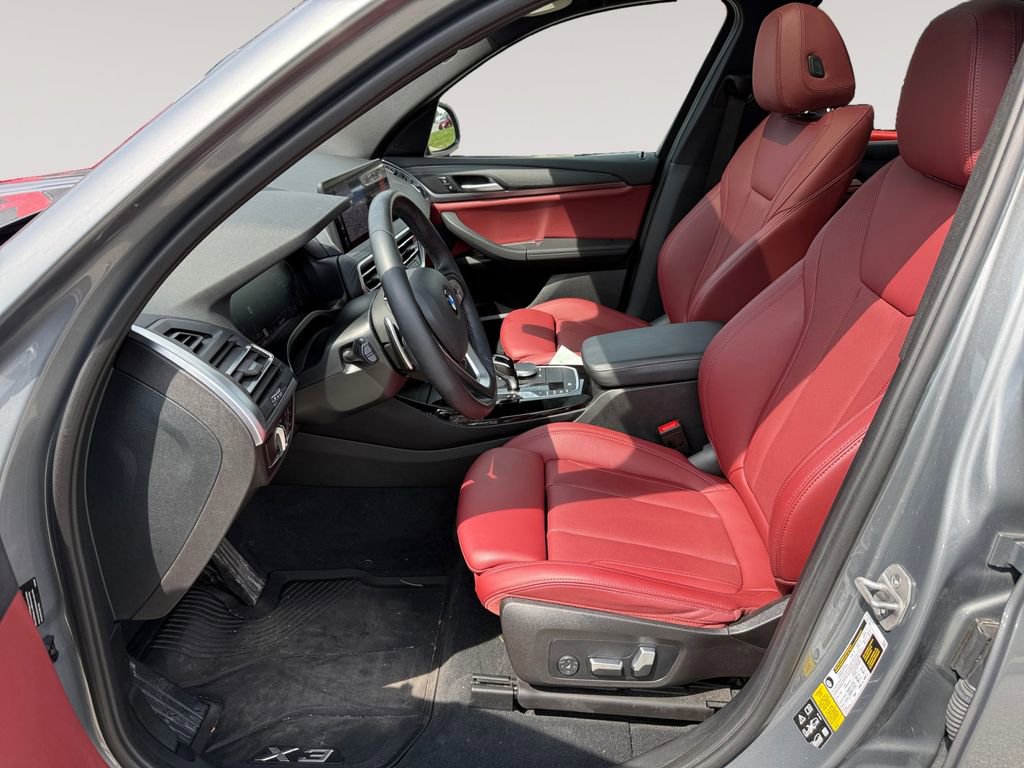 Certified 2023 BMW X3 xDrive30i w/ Premium Package image 2