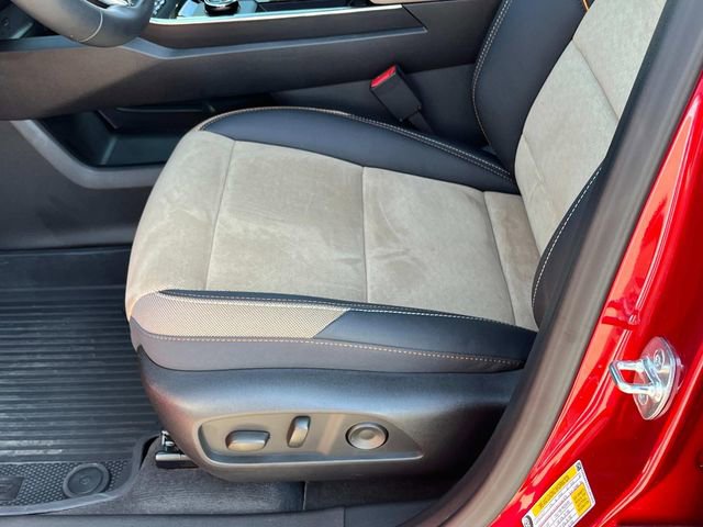 Certified 2026 Chevrolet Equinox ACTIV w/ Convenience Package III FWD image 29