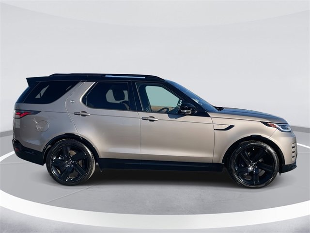 Used 2023 Land Rover Discovery HSE R-Dynamic image 3