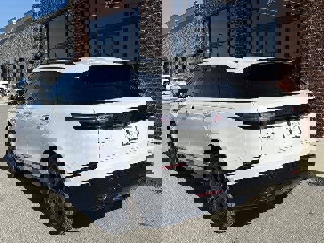 Used 2025 Land Rover Range Rover Velar Dynamic SE image 4