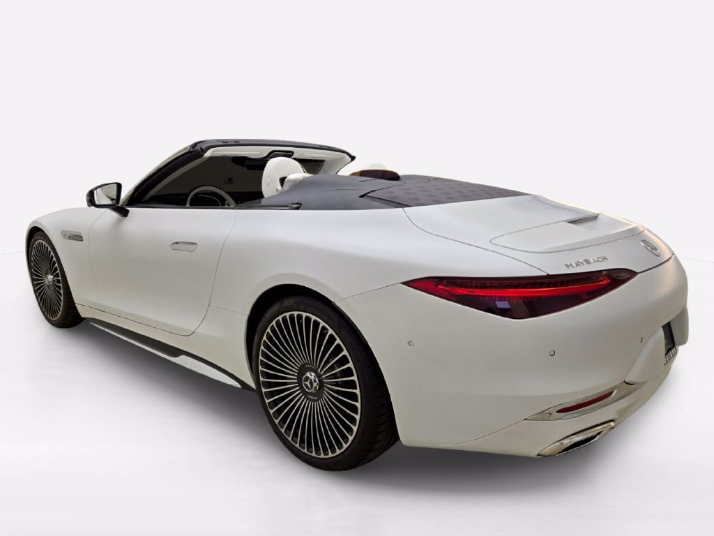 Used 2026 Mercedes-Benz Maybach SL 680 image 11