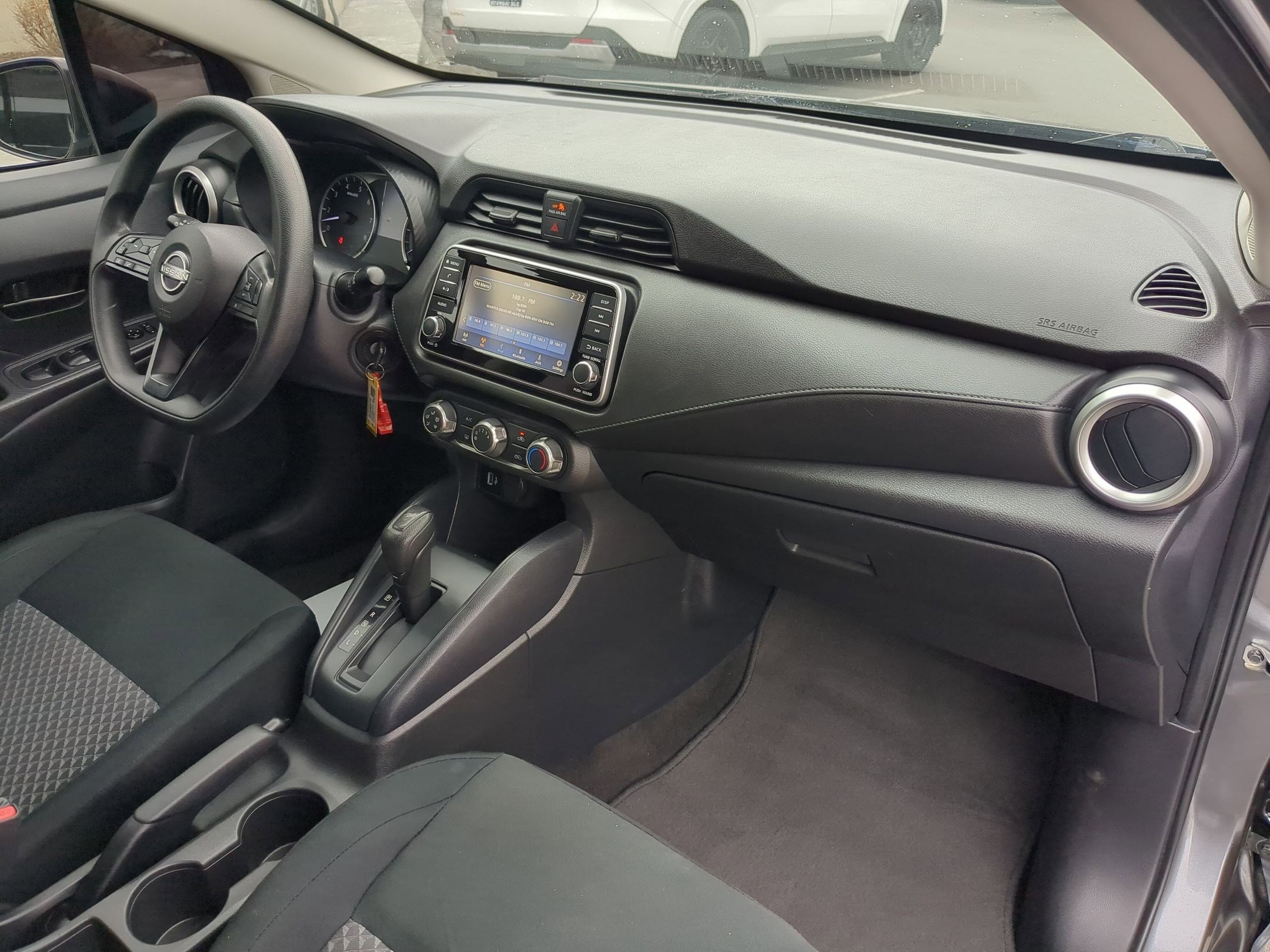 Used 2024 Nissan Versa S w/ Trunk Package image 31