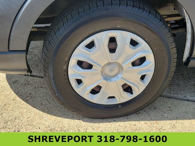 Used 2018 Ford Transit 150 XLT RWD image 31