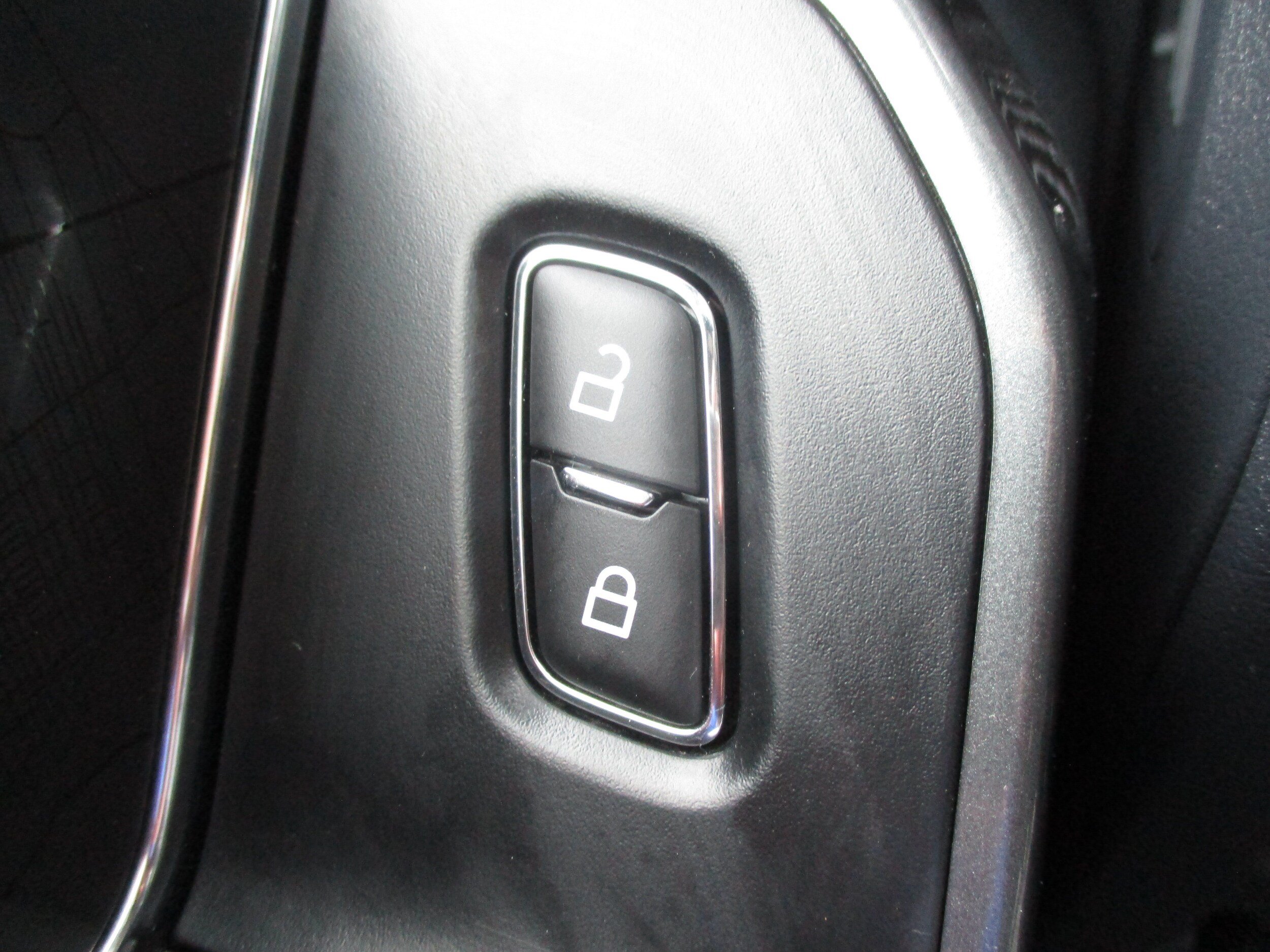 Used 2023 Ford F150 XLT w/ Equipment Group 302A High AWD/4WD image 39