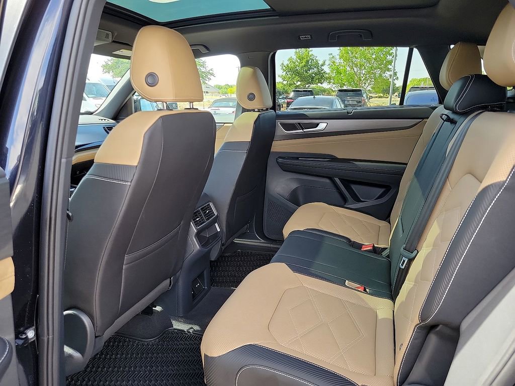 Used 2026 Volkswagen Atlas Cross Sport SE AWD/4WD image 13