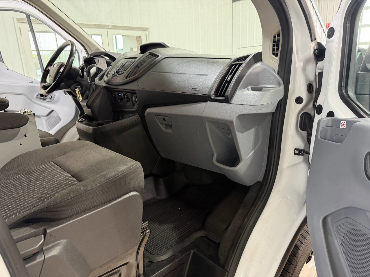 Used 2019 Ford Transit 250 130 Low Roof RWD image 22