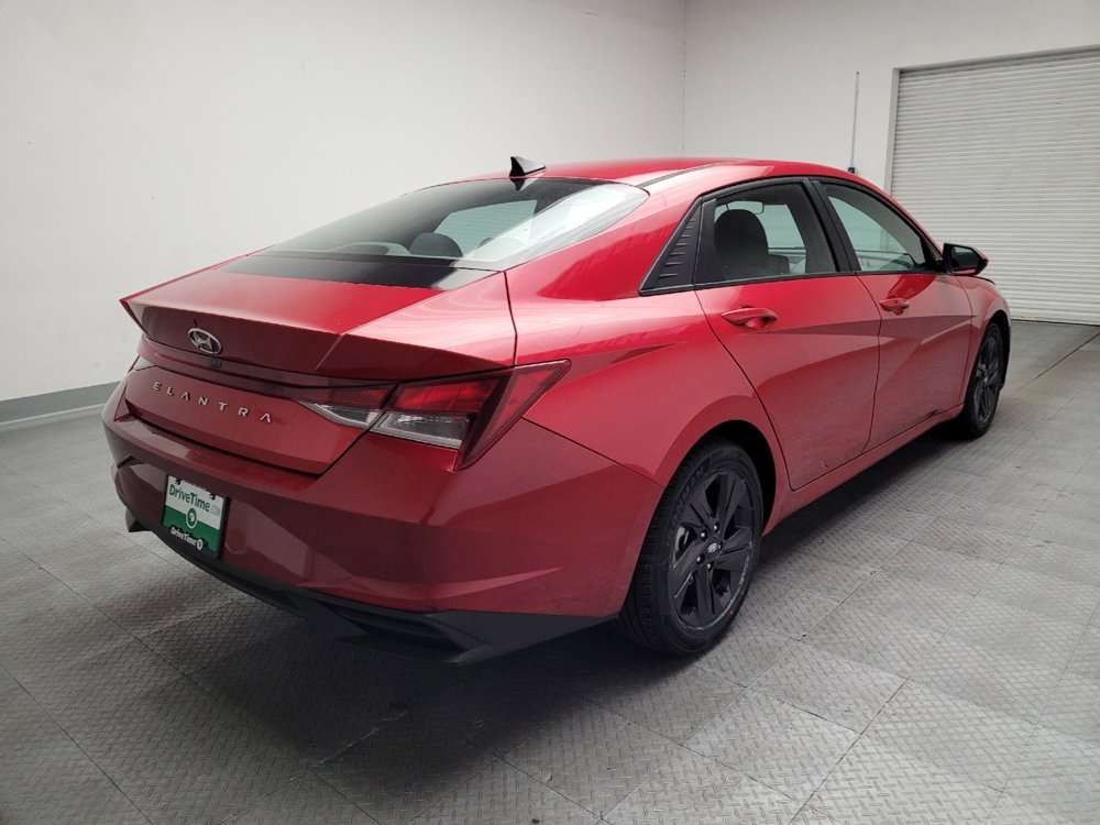 Used 2021 Hyundai Elantra SEL FWD image 9