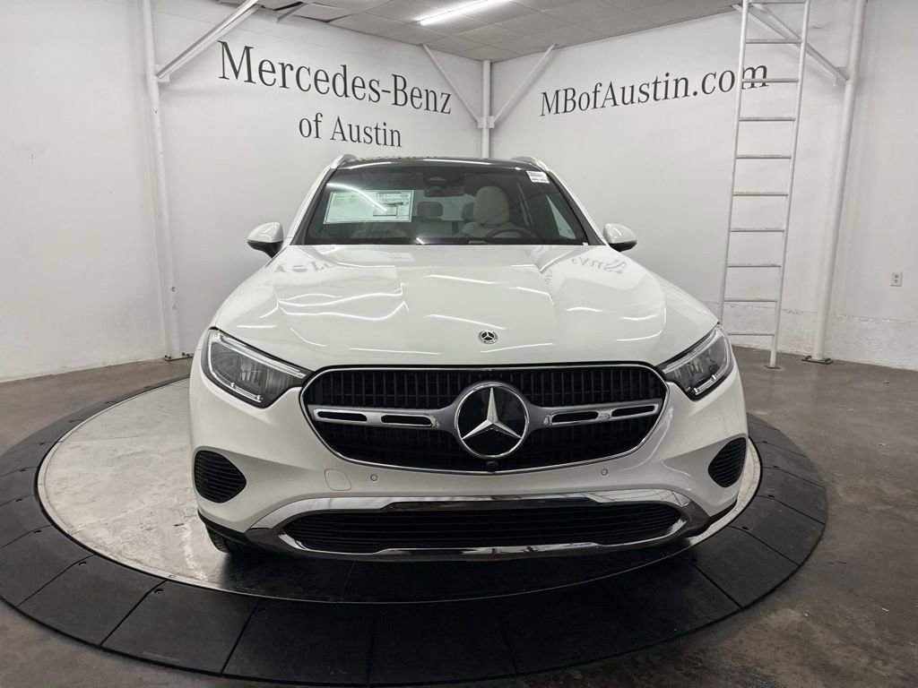 New 2026 Mercedes-Benz GLC 300 image 2