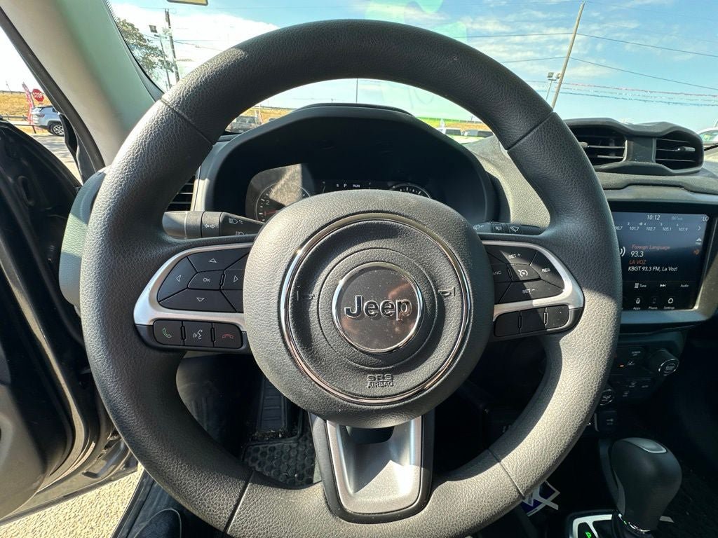 Used 2023 Jeep Renegade Latitude AWD/4WD image 11