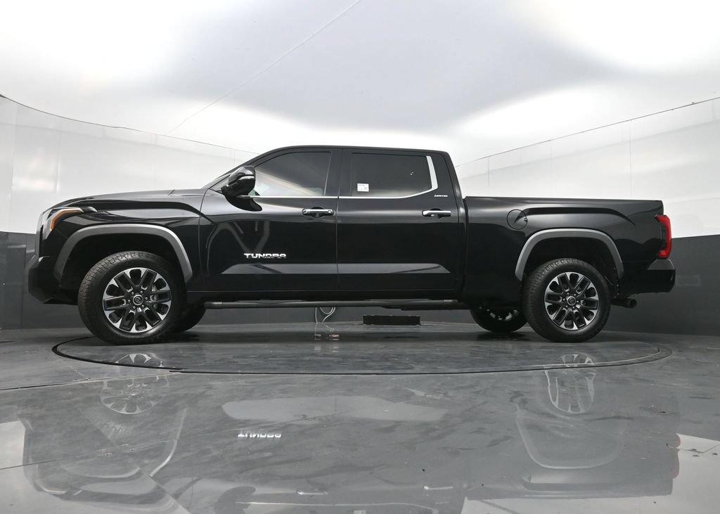 Used 2024 Toyota Tundra Limited w/ Power Package AWD/4WD image 31