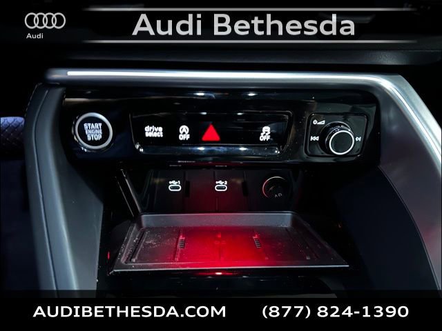 New 2025 Audi Q5 Prestige image 16