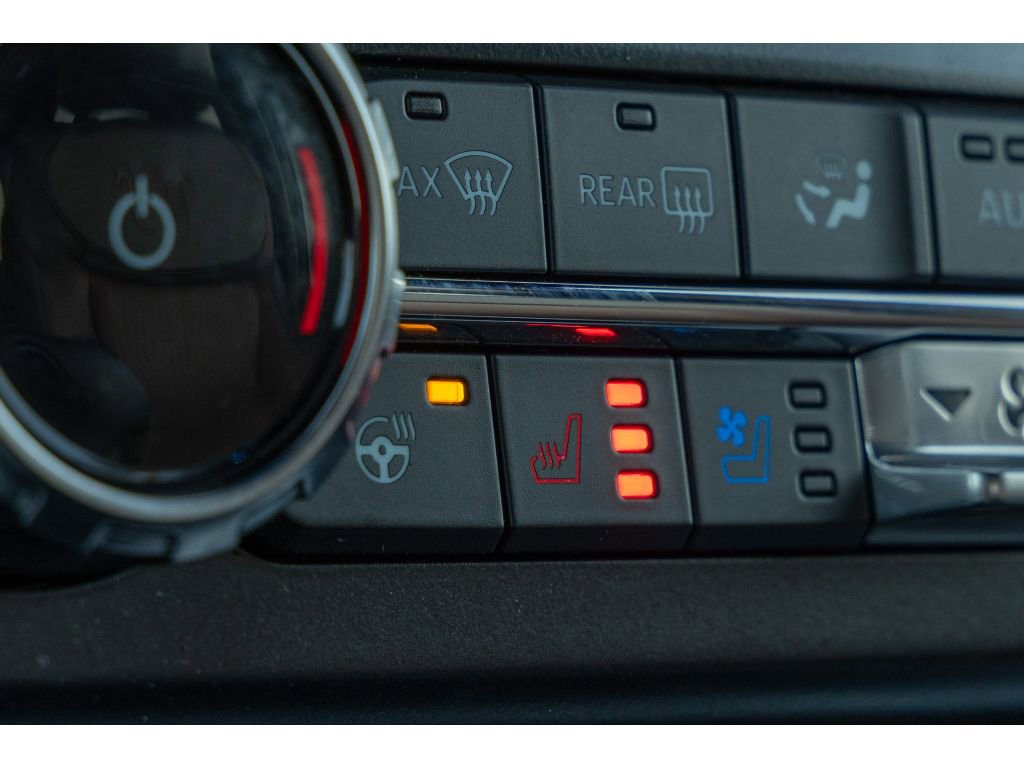 Used 2024 Ford F350 King Ranch w/ Chrome Package image 28