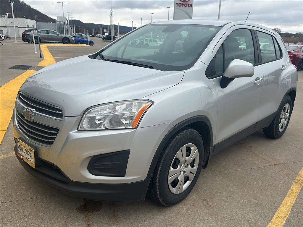 Used 2015 Chevrolet Trax LS w/ LPO, Protection Package FWD image 4
