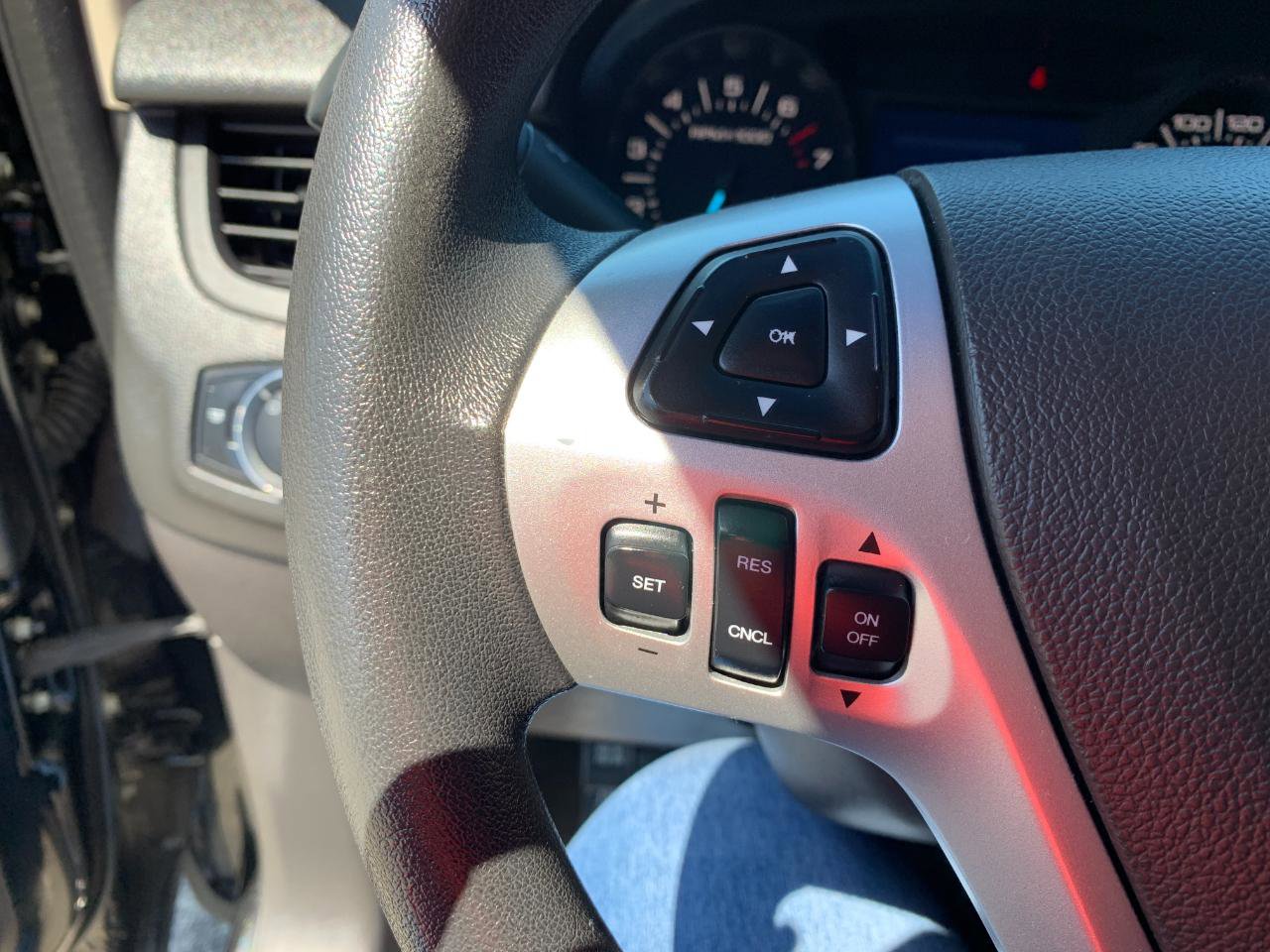 Used 2014 Ford Edge SE FWD image 13