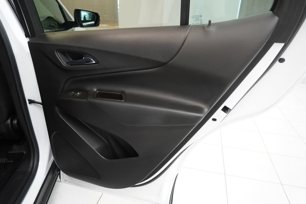 Used 2024 Chevrolet Equinox LT FWD image 32