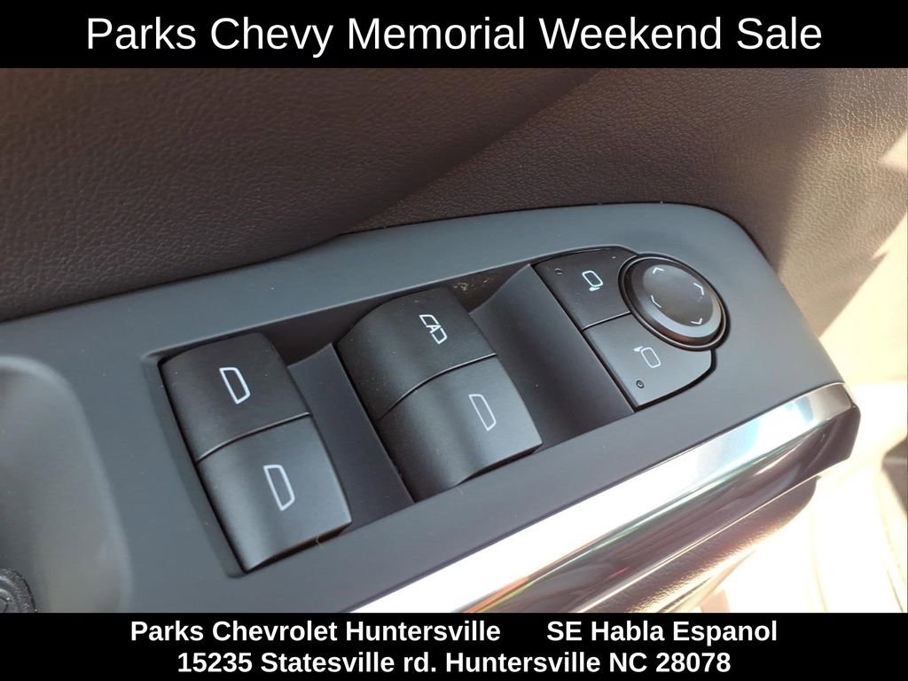 New 2026 Chevrolet Traverse LT w/ Driver Confidence Package FWD image 21
