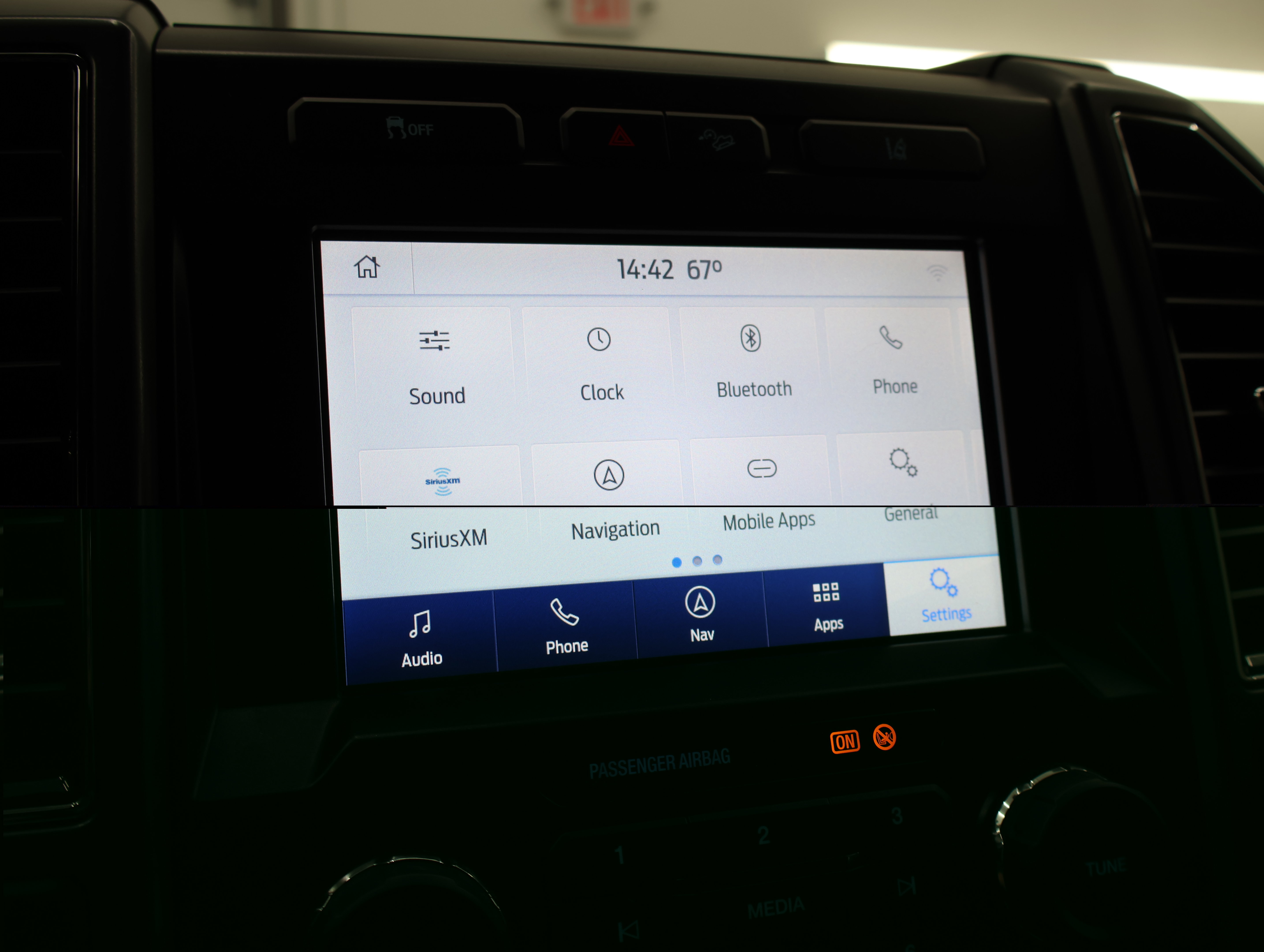 Used 2020 Ford F250 XLT w/ XLT Premium Package AWD/4WD image 52