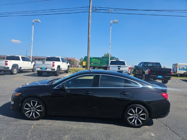 Used 2025 Chevrolet Malibu RS FWD image 4