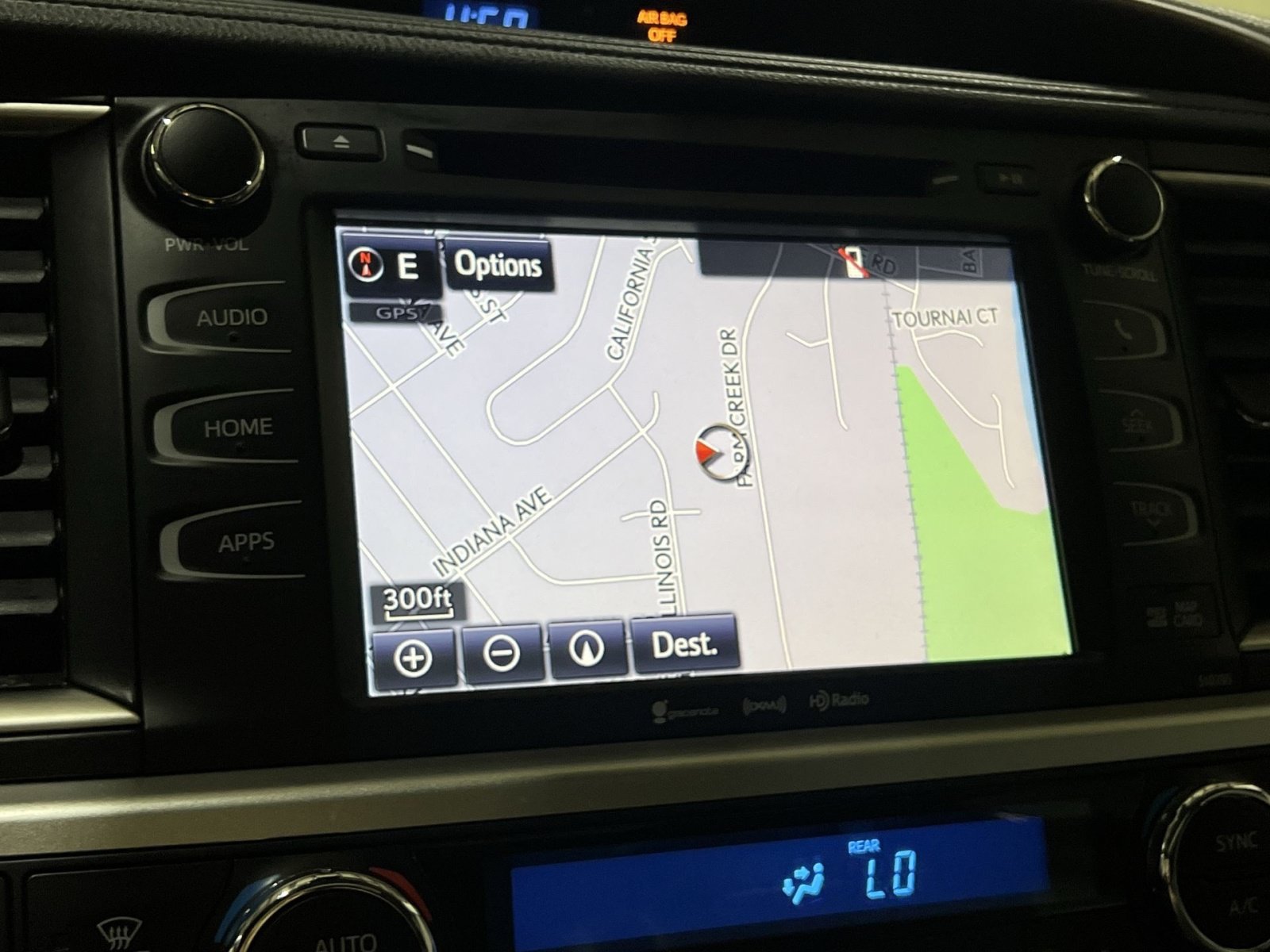 Used 2019 Toyota Highlander XLE AWD/4WD image 30