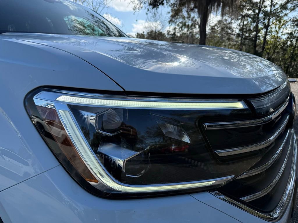 Used 2024 Volkswagen Atlas SE image 4