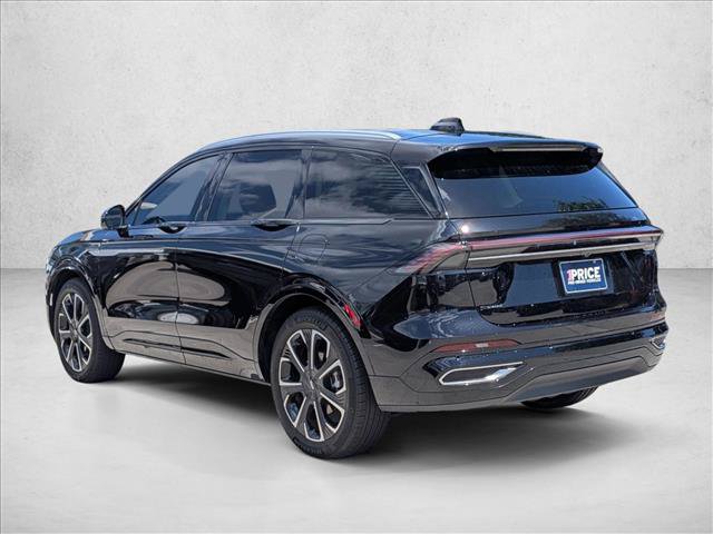 Used 2025 Lincoln Nautilus Reserve AWD/4WD image 7