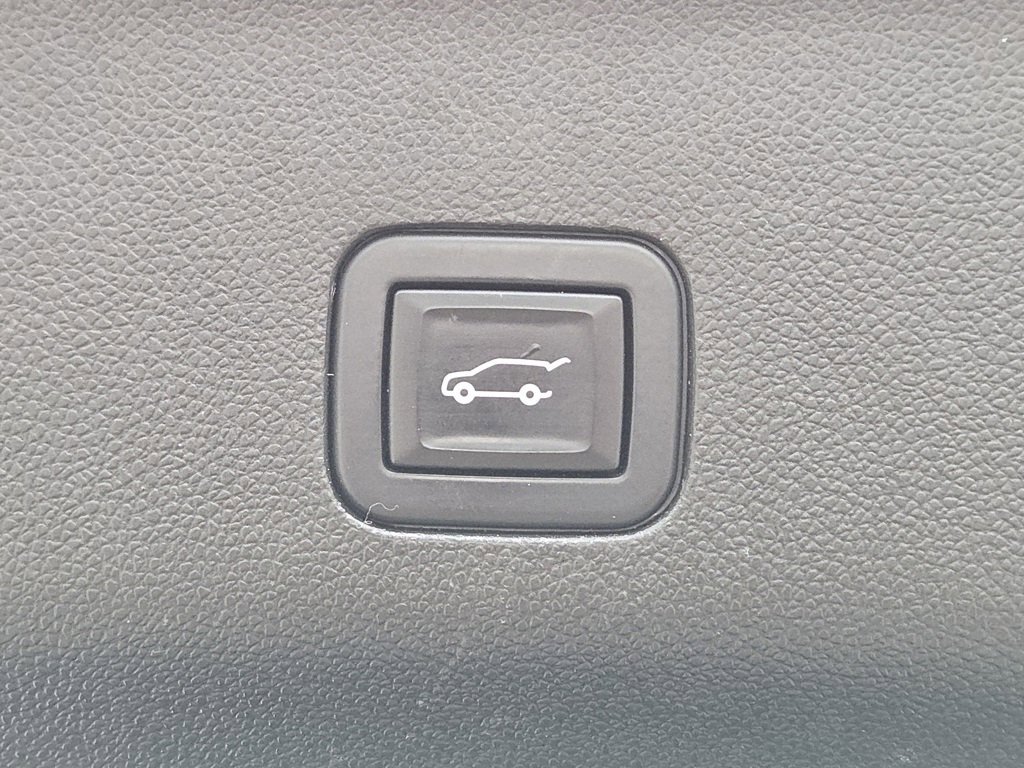 Used 2021 Chevrolet Tahoe Premier image 32