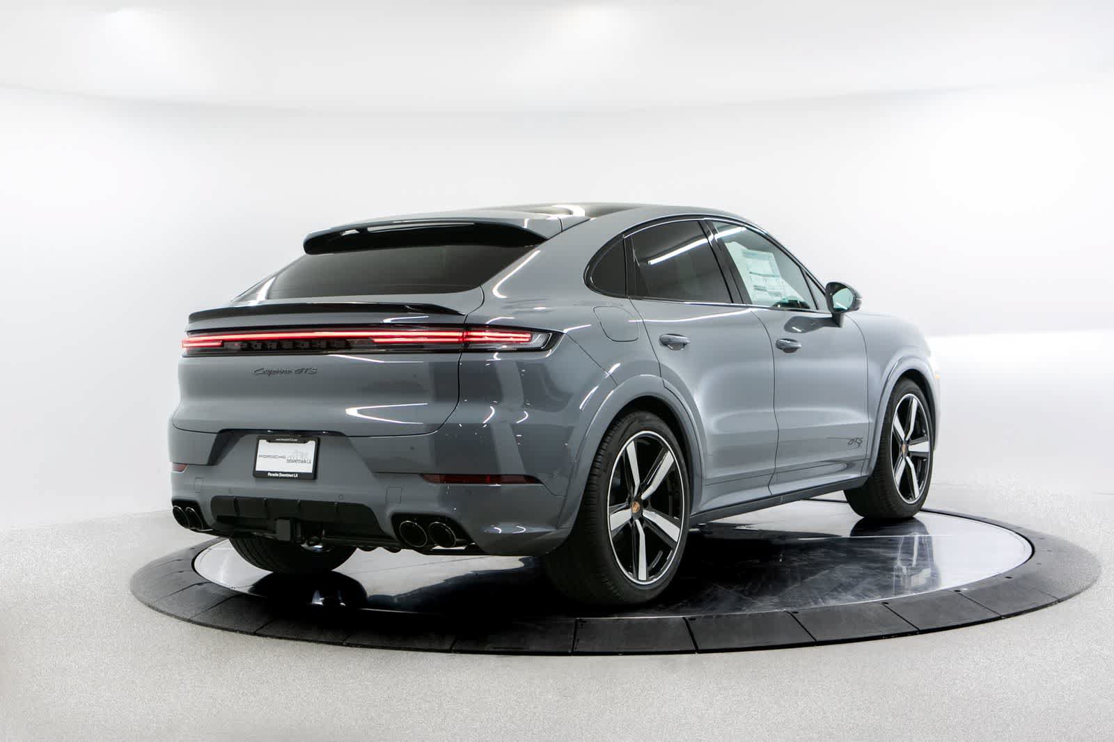 New 2026 Porsche Cayenne GTS AWD/4WD image 7