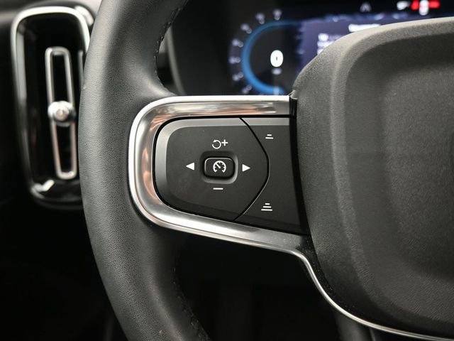 Used 2024 Volvo XC40 B5 Plus w/ Protection Package Premier image 24